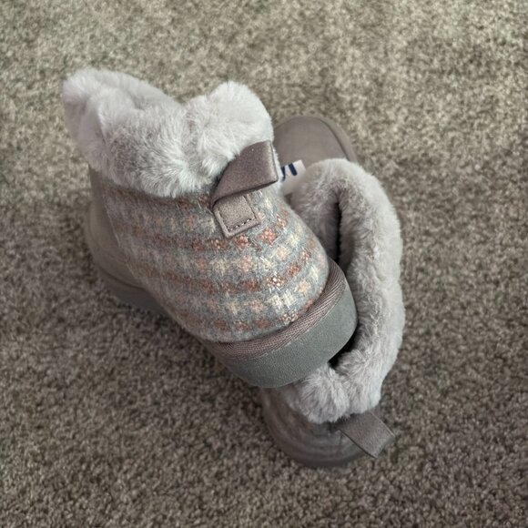 Maurices Faux Fur Lined Gray Plaid Ankle Boots Bootie Ladies Size 8 - Picture 4 of 5